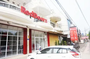 RedDoorz @ Jalan Tanjung Blitar - Image 5