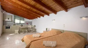 Philippos Kassiopi Apartments - Image 2