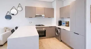 Modern Cozy Apartment in Prime Location - Image 3