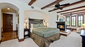 Heated Pool & Hot Tub Access, Walk 2 Omni Resort, Free Parking, Wi-Fi, Washer & Dryer - Image 2