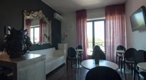 Eh13 Luxury Accommodation - Image 2