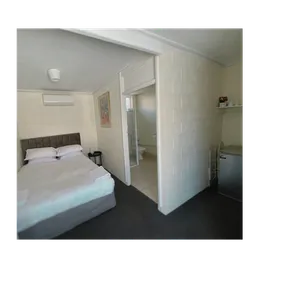 Broken Hill Hotel - Image 4