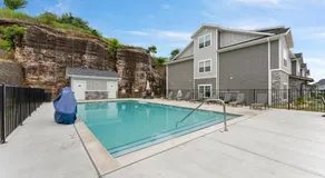 Branson Seasons Luxury Condo Pets Pool Grill Game Room Balcony - Image 5