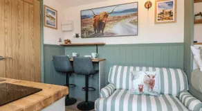 Salthaven Shepherds Hut - Image 2