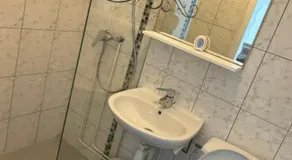 Chambre Confort 4 personnes - Image 4