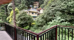 Eevolve Dharamkot - An Eco Hostel - Image 2