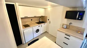 Chambre dans logement partagé chez l habitant de 1 à 3 chambres - CLIM - piscine - EV Borne 22 kw - Image 3