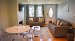 Seaside Serenity, just a block /0.1 mile away from the beach - Image 3