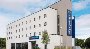 Travelodge Darlington - Image 5