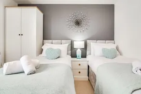 Birmingham City Centre Beautiful Apartment Walking Distance to Bullring Shopping Centre Private Parking - Image 4