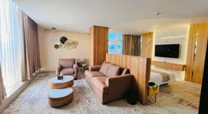 Grandia Hotel - Image 4