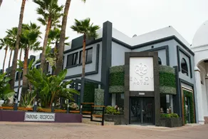 Hotel Enjoy - Image 4