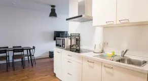 Fantastic 2 Bedroom Apartment - Image 2