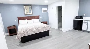 Economy Inn - Image 2