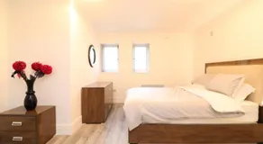 Independent extra large luxury studio flat - Image 4