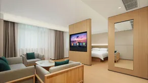 Yueya Hotel (Weihui Municipal Government Branch) - Image 2