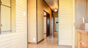 Dogs and cats allowed, natural grass dog run, parking for 4 cars, quiet bungalow - Image 5