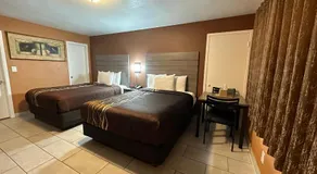 New Corral Motel - Image 3