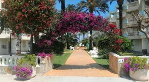 Apartamento vistas al mar desde la terraza - Image 4