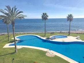 Mi Capricho Apartment with Sea Views and Gardens - Image 3