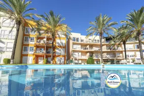 BnB Homes Apartment with cozy Terrace & 2 Swimming pools near the heart city - Image 2