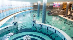 CE Plaza Hotel - Image 2