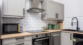The Annick Suite No1 - Donnini Apartments - Image 4