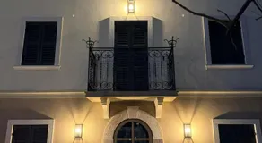 VILLA SUNFLOW Luxury Suites - Image 5
