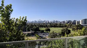 Spectacular Sunset Hideaway BestView St Kilda boutique self-contained luxury apartment - Image 5