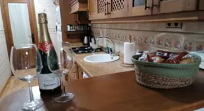 Spacious Apartment - Image 4