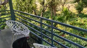 Golden Valley Abode - Image 3