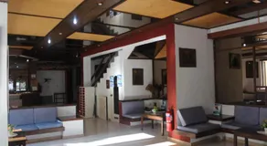 Le Mirage Hotel - Image 2