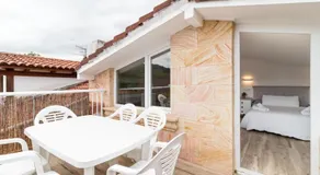 Merveilleuse maison de vacances adaptée aux familles avec internet haut débit et terrasse | Vue montagne | Idéale pour le télétravail | Avec animaux acceptés - Image 4