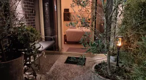 Executive Studio - Private Parking - Image 2