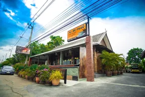 Khum Klao Teak Hut Resort - Image 5