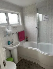 Quiet, spacious double bedroom! - Image 2