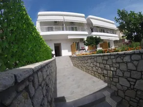 Riviera Rooms - Image 5