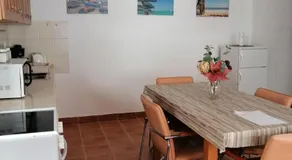 Mediterrán Apartmanház - Image 4