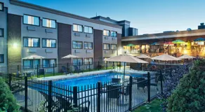 HFX Airport Hotel - Image 5