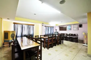 Gautam Hotel - Image 5