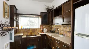 Eshkol Housing Carmel Center: Forest retreat - Image 3