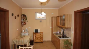 Kiserdő Vendégház - Image 3