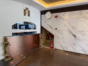 Radiant Heights Hotel by KK Inn - Image 3