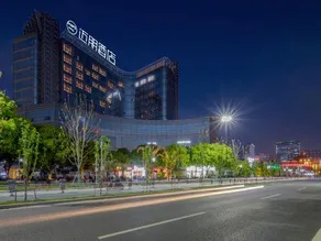 Maps Hotel - Image 5