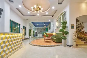 Summer Hotel (Shangchuanfei Beach) - Image 2