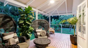 Charming Queenslander surrounded by Rainforest - Image 5