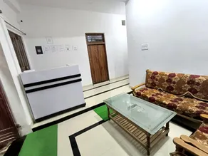 Veni Madhav Inn - Image 4