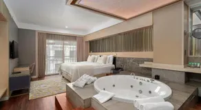 Cratos Premium Hotel Casino & SPA - Image 2