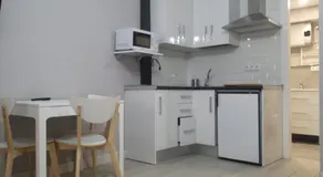 Precioso Apartamento en la plaza - Image 3