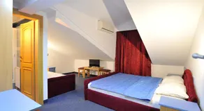 Hotel Lav - Image 2
